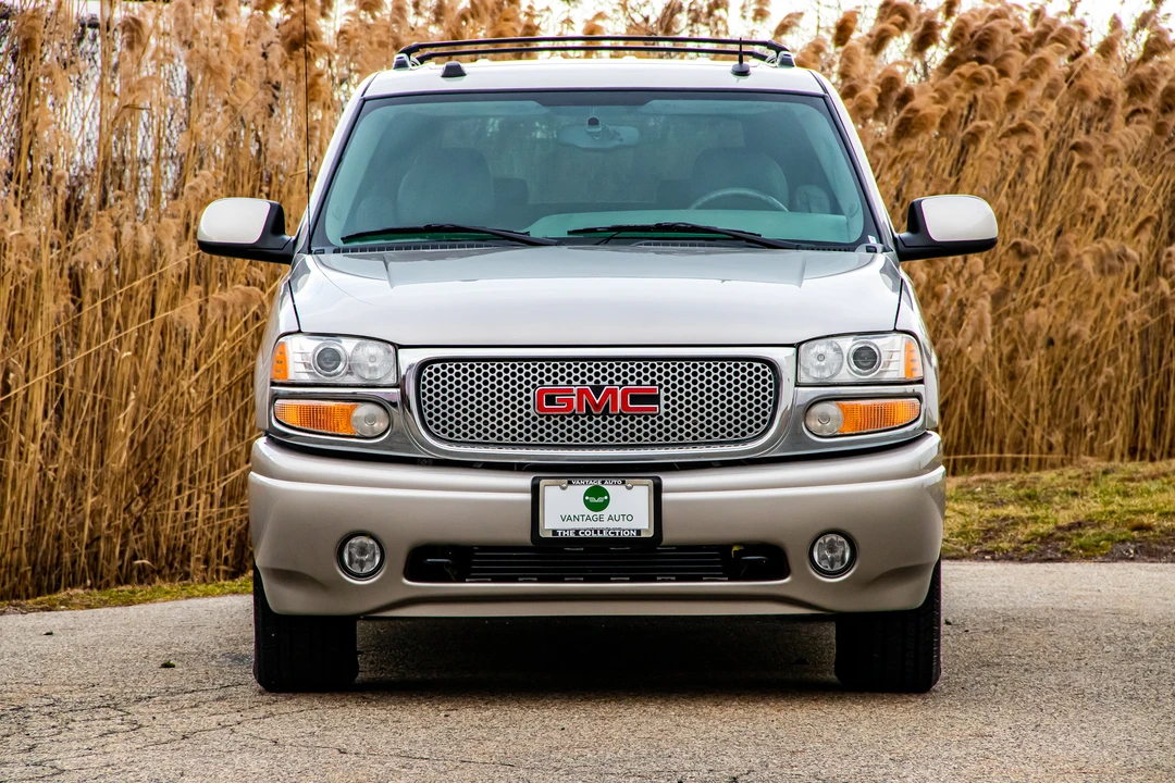 2004 GMC Yukon 2nd Gen - Image 6 of 31