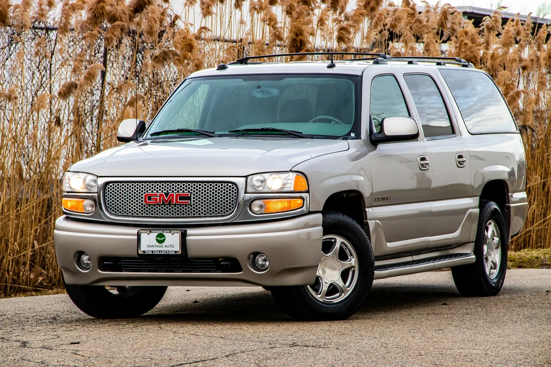 2004 GMC Yukon 2nd Gen - Image 2 of 31