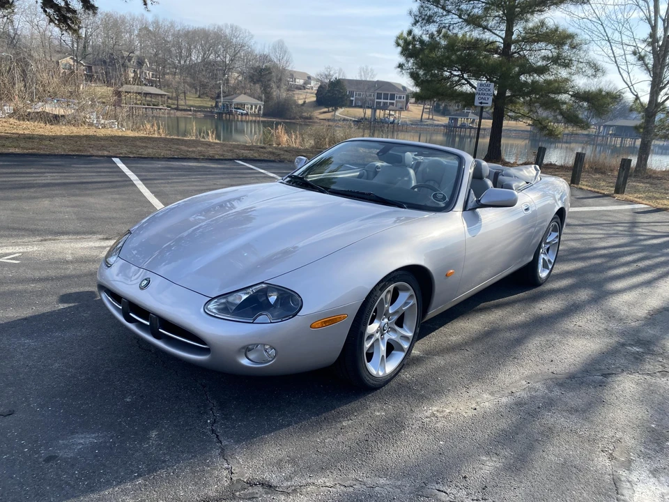 2004 Jaguar X100 XK8 - Image 2 of 31