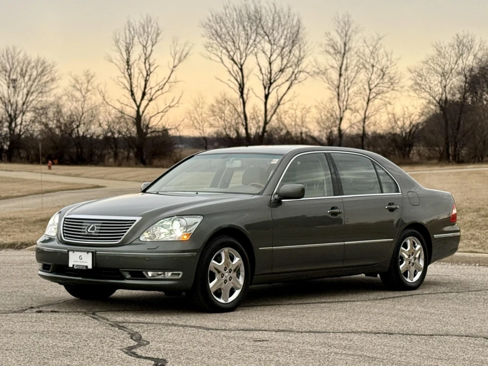 2004 Lexus LS 3rd Gen - Image 25 of 31