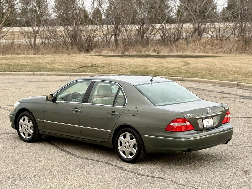 2004 Lexus LS 3rd Gen - Image 31 of 31