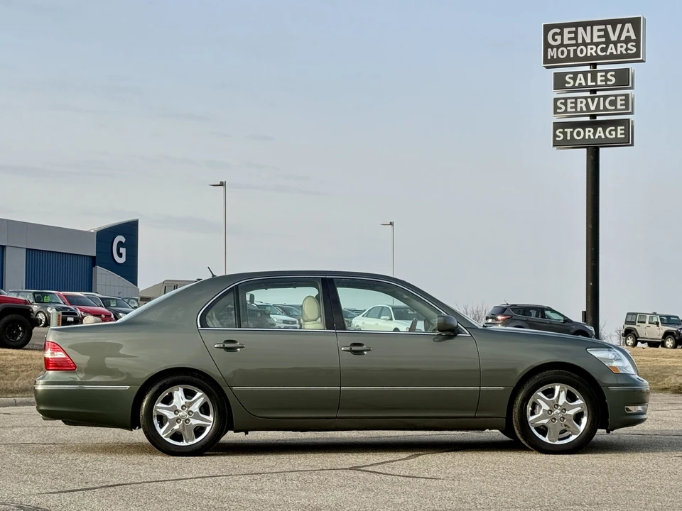 2004 Lexus LS 3rd Gen - Image 19 of 31