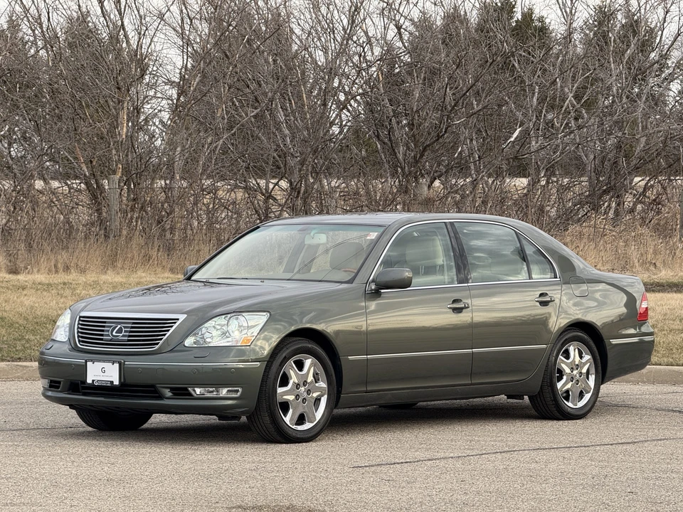 2004 Lexus LS 3rd Gen - Image 13 of 31