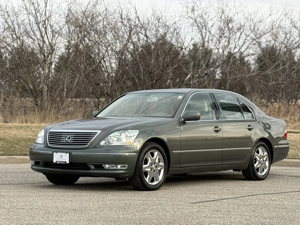 2004 Lexus LS 3rd Gen - Image 10 of 31