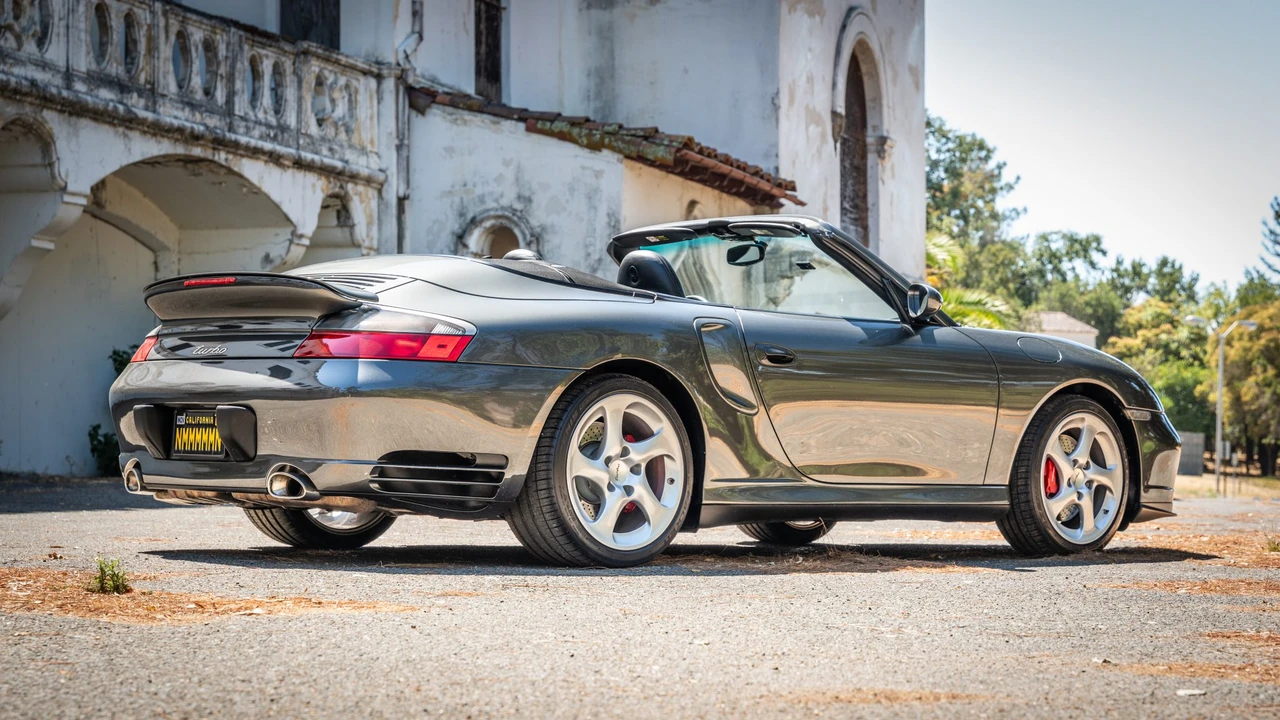 2004 Porsche 996 Turbo - Image 11 of 31