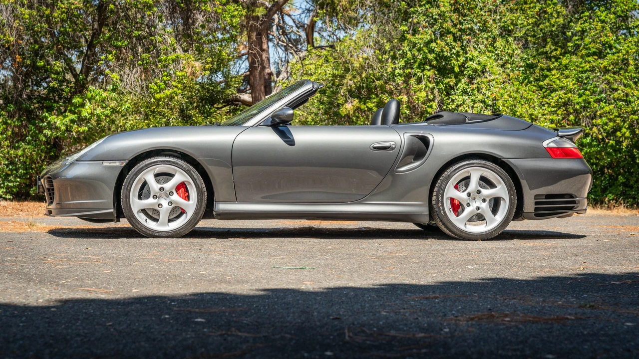 2004 Porsche 996 Turbo - Image 15 of 31