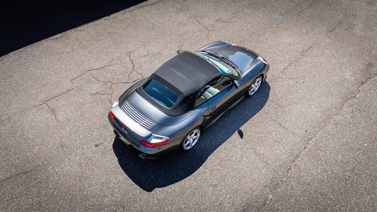 2004 Porsche 996 Turbo - Image 28 of 31