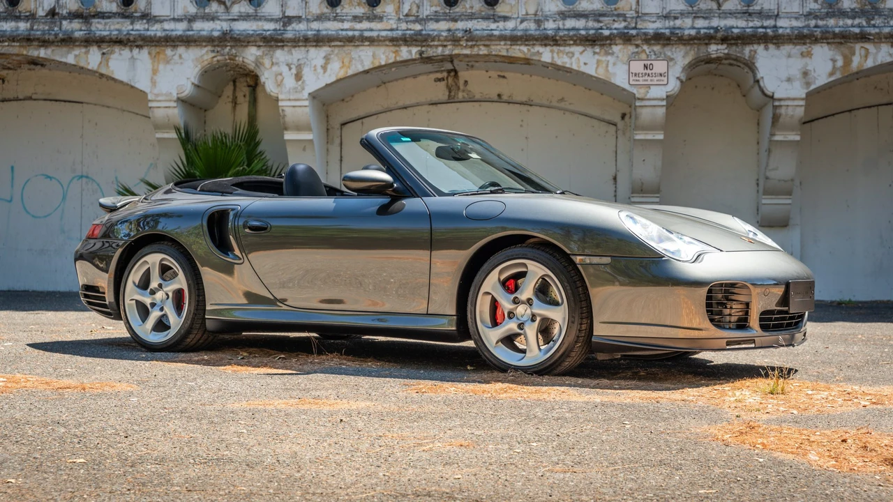 2004 Porsche 996 Turbo - Image 9 of 31