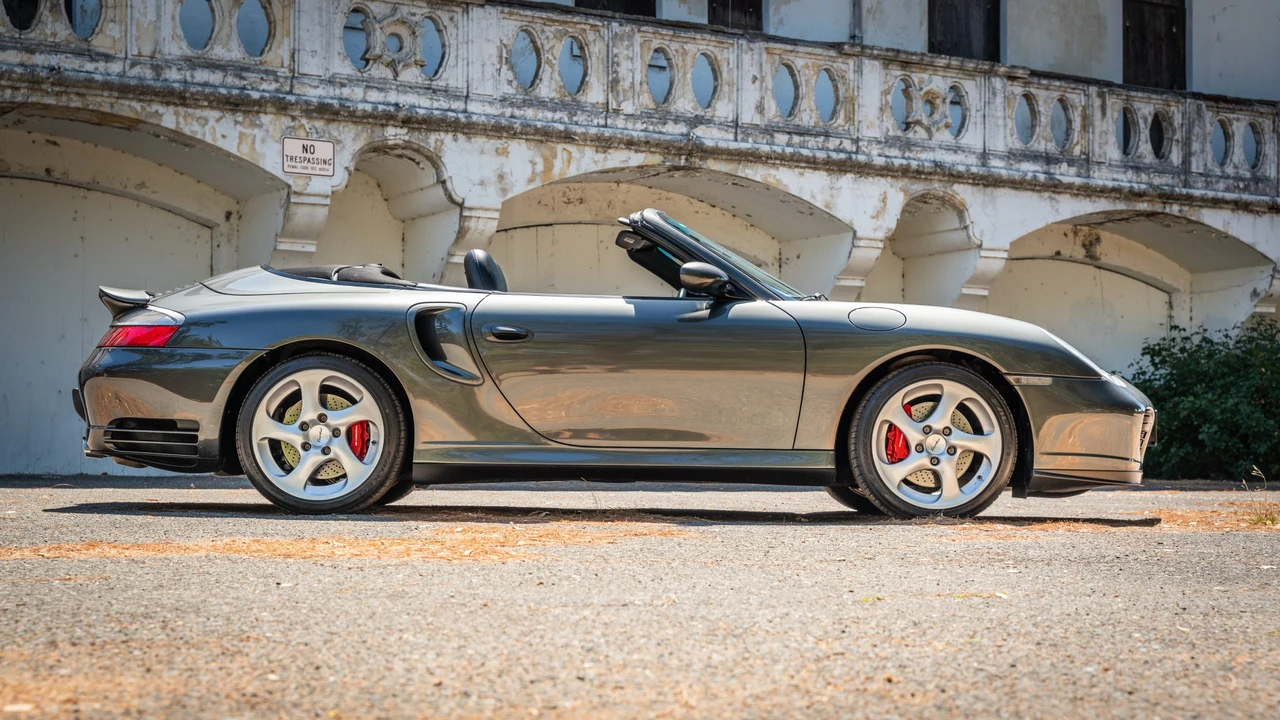 2004 Porsche 996 Turbo - Image 10 of 31