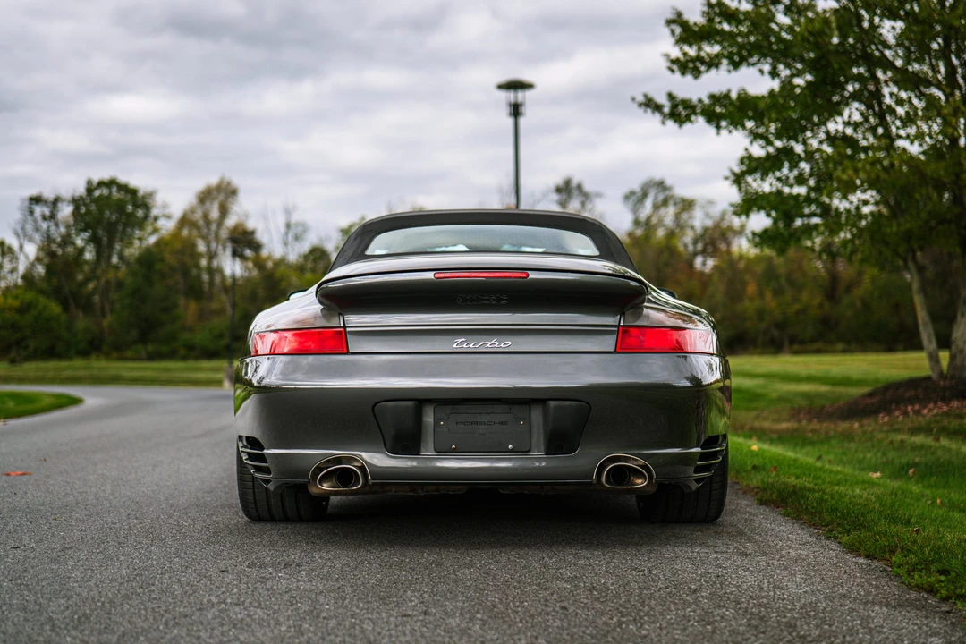 2004 Porsche 996 Turbo - Image 25 of 31