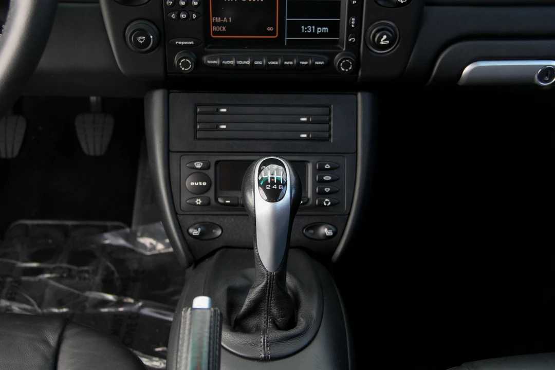 2004 Porsche 996 Turbo - Image 24 of 31