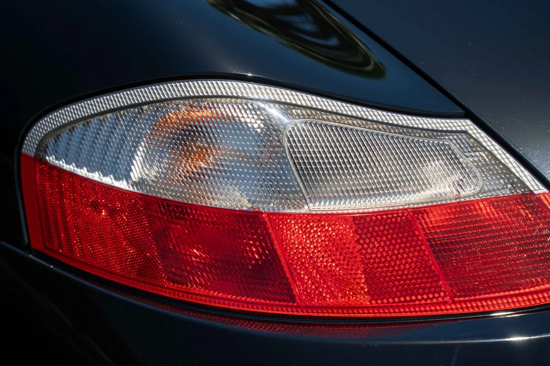 2004 Porsche 986 Boxster - Image 24 of 31