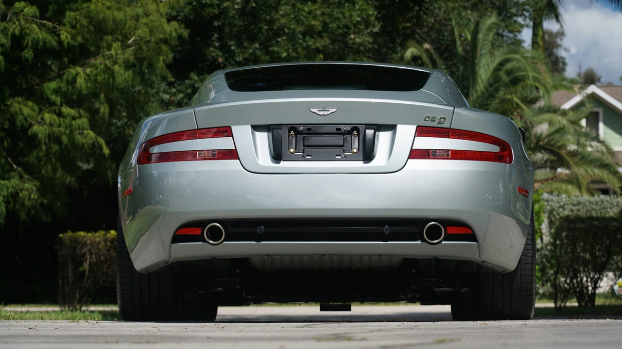 2005 Aston Martin DB9 - Image 14 of 31