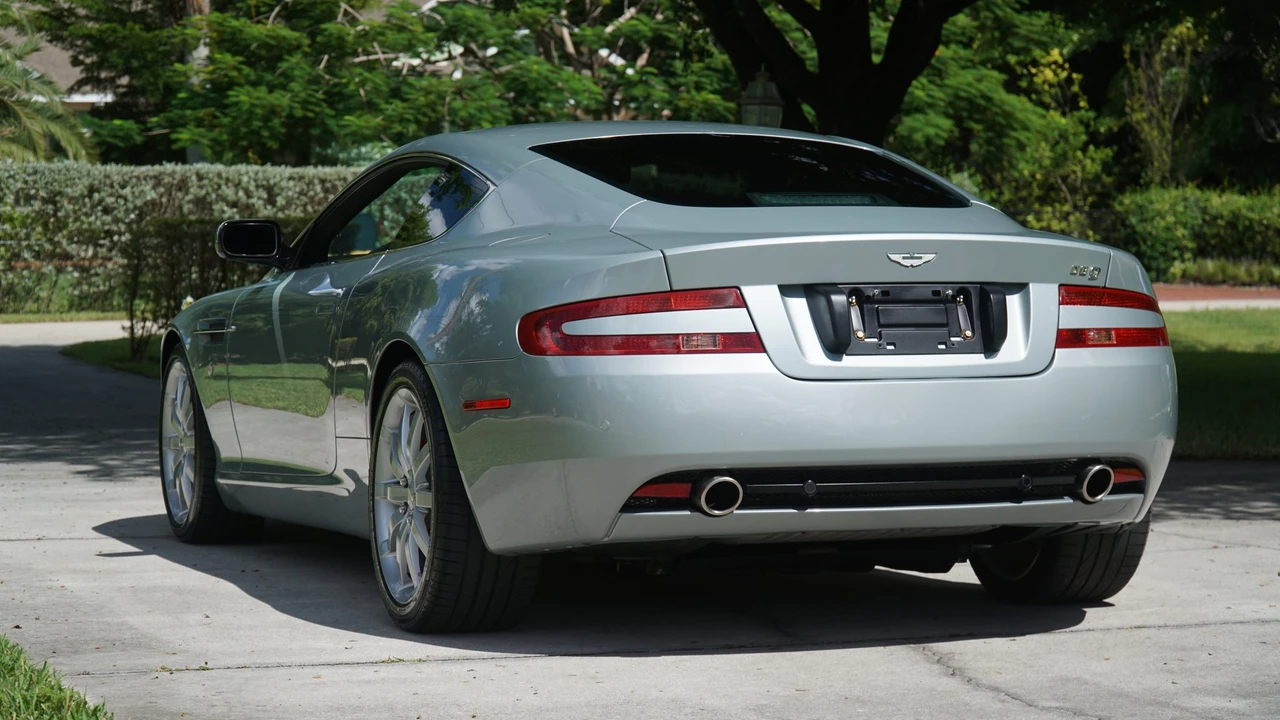 2005 Aston Martin DB9 - Image 13 of 31