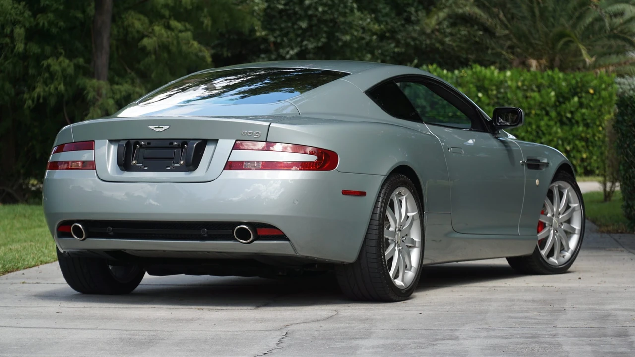 2005 Aston Martin DB9 - Image 10 of 31