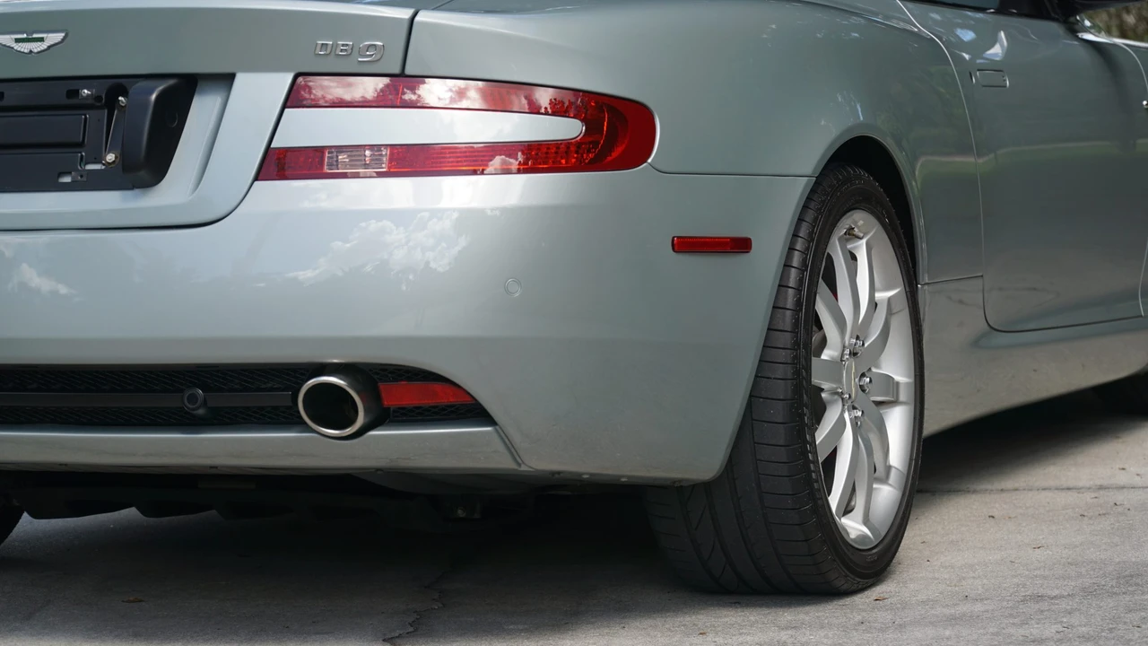 2005 Aston Martin DB9 - Image 26 of 31