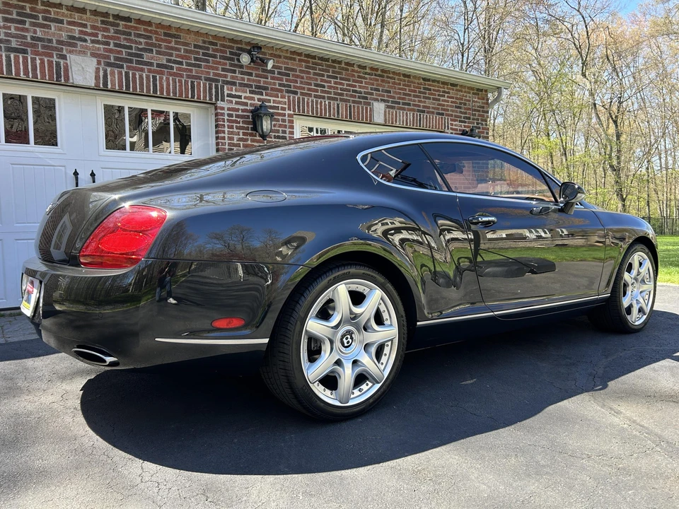 2005 Bentley Continental GT 1st Gen - Image 19 of 31