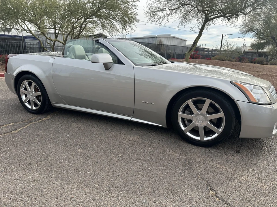 2005 Cadillac XLR - Image 31 of 31
