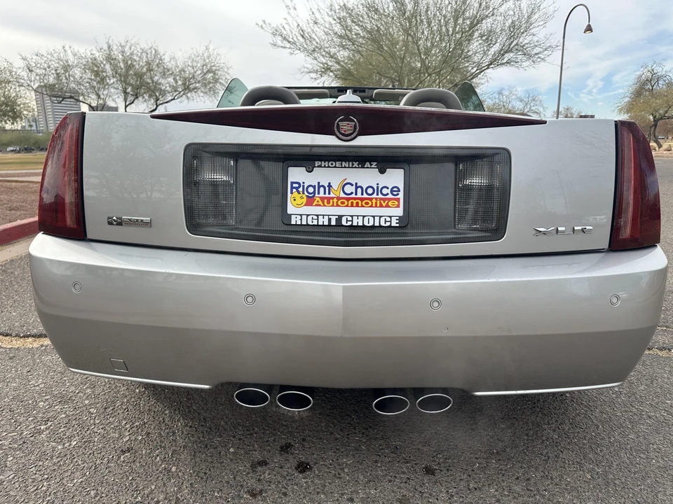 2005 Cadillac XLR - Image 17 of 31
