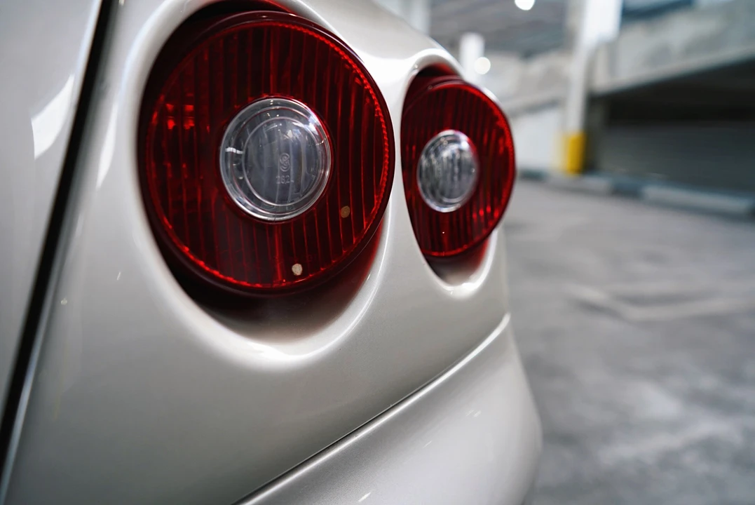 2005 Ferrari 612 - Image 26 of 31