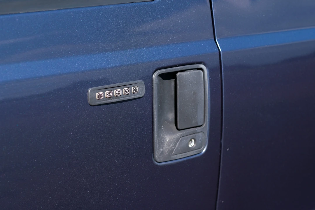 2005 Ford Super Duty 1st Gen - Image 24 of 31