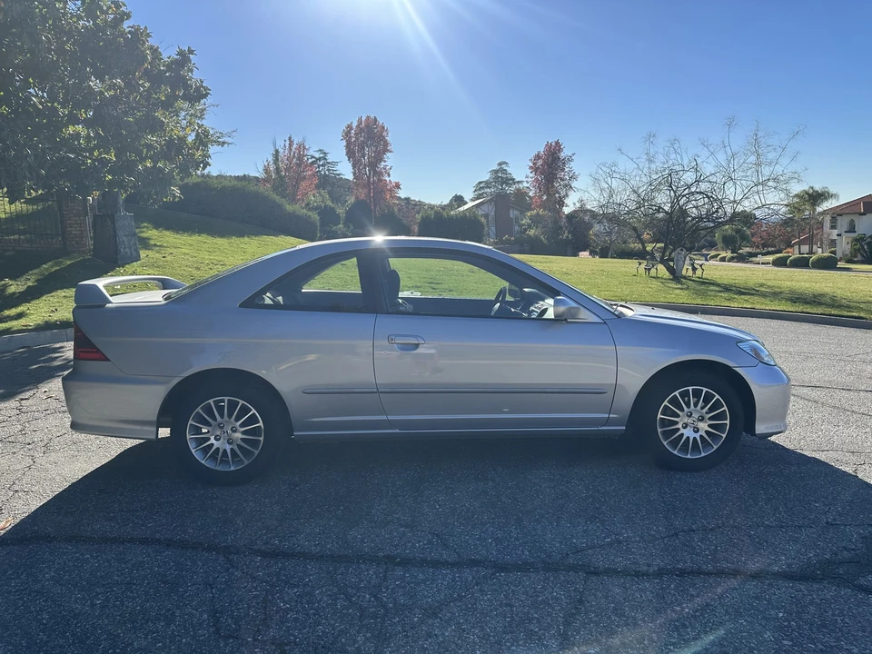 2005 Honda Civic 7th Gen - Image 7 of 31