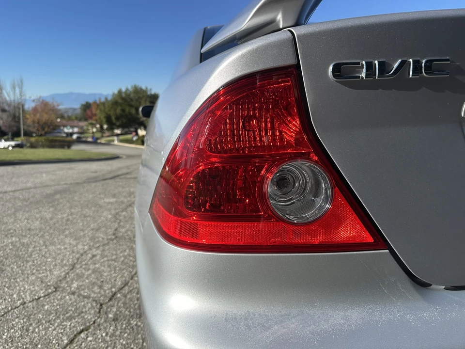 2005 Honda Civic 7th Gen - Image 23 of 31