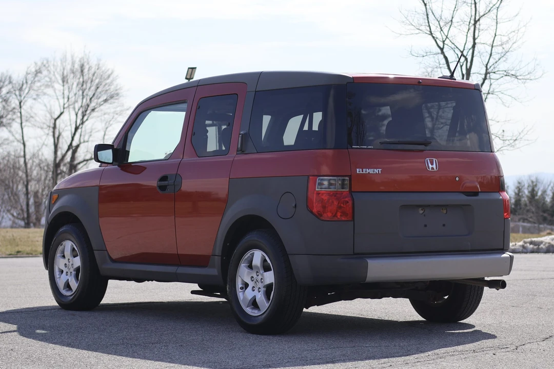 2005 Honda Element - Image 11 of 31