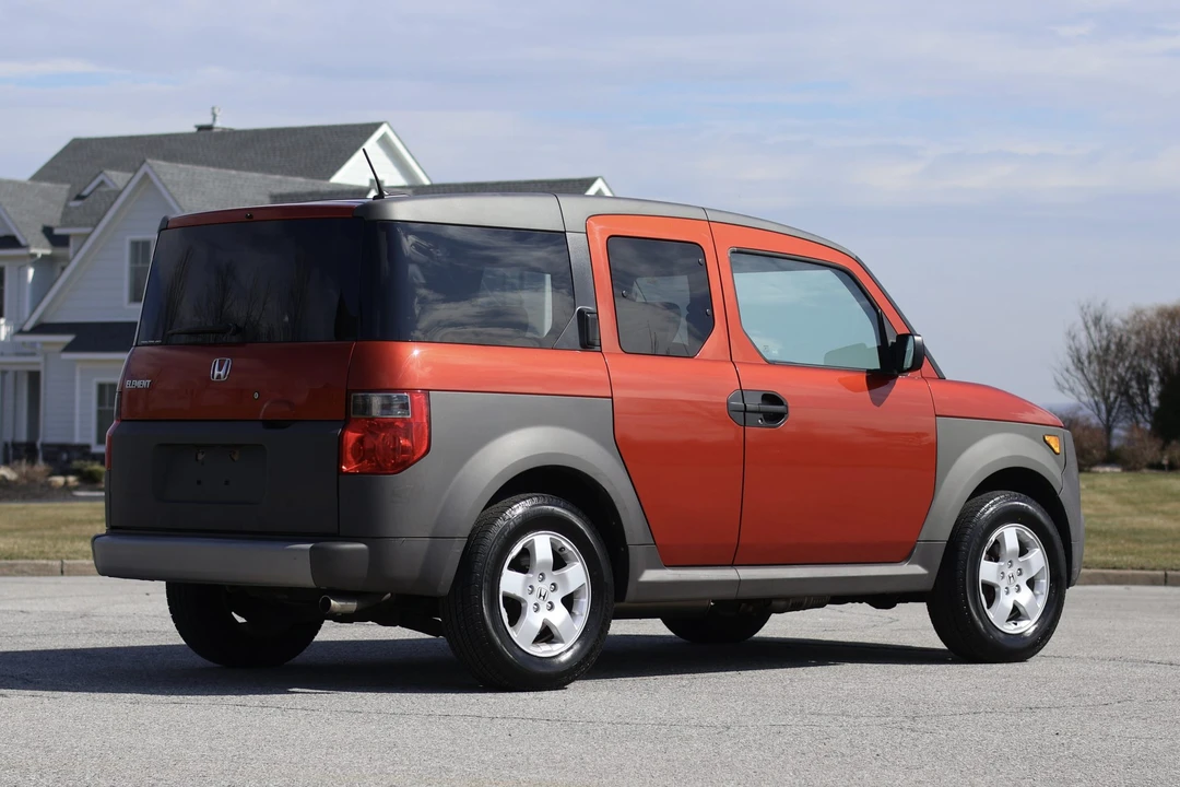 2005 Honda Element - Image 15 of 31