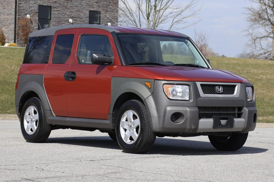2005 Honda Element - Image 2 of 31
