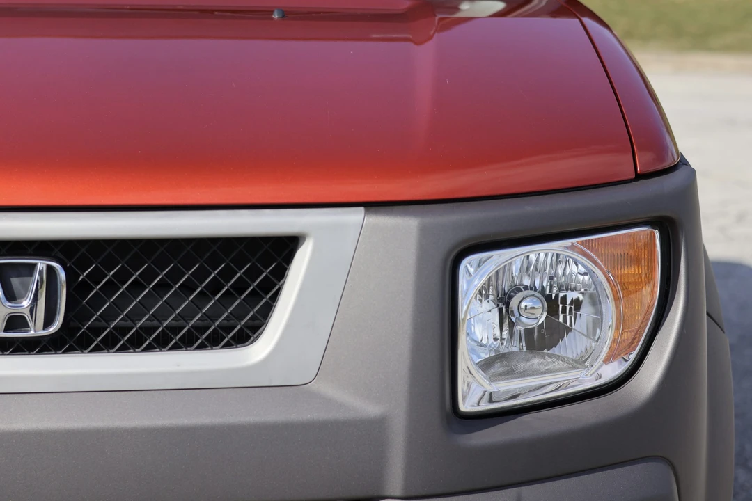 2005 Honda Element - Image 25 of 31