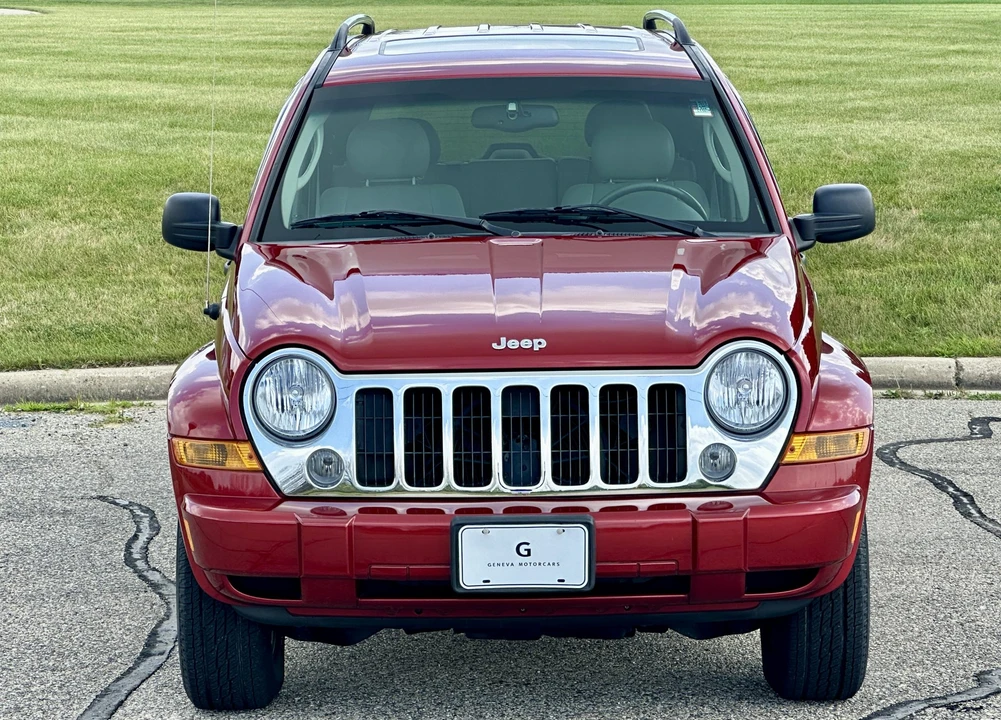 2005 Jeep KJ Liberty - Image 14 of 31