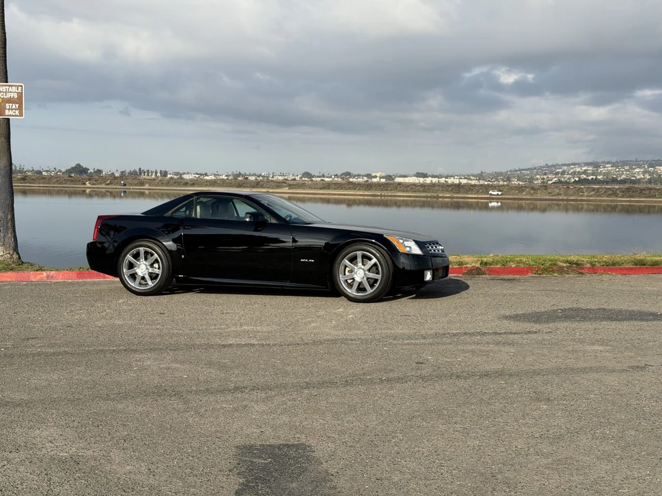 2006 Cadillac XLR - Image 22 of 31