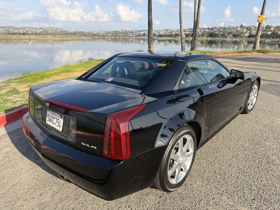 2006 Cadillac XLR - Image 17 of 31