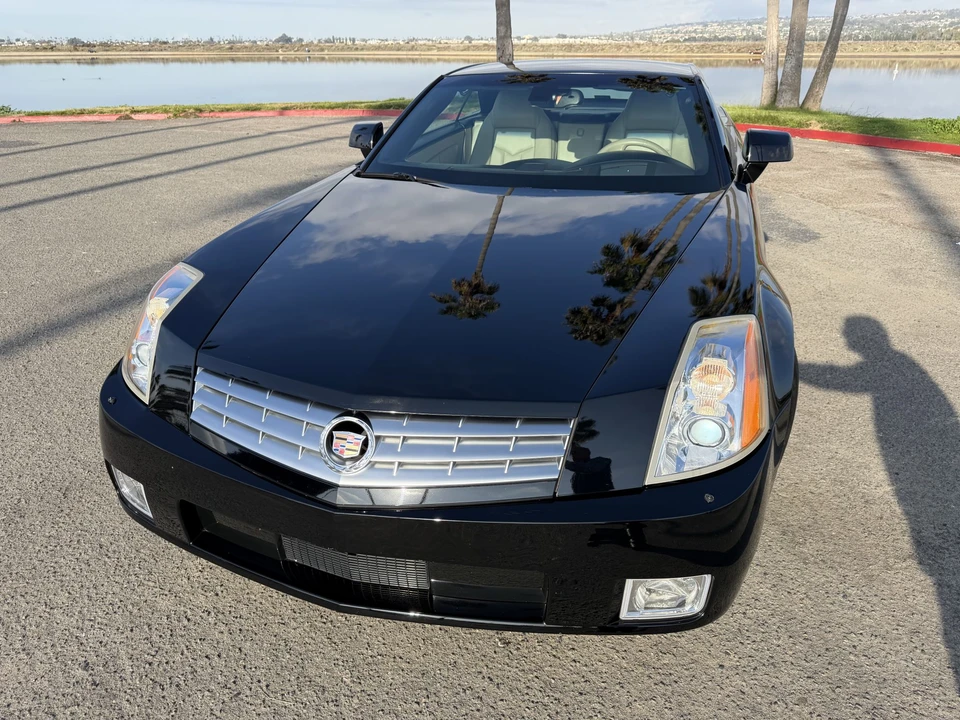 2006 Cadillac XLR - Image 29 of 31