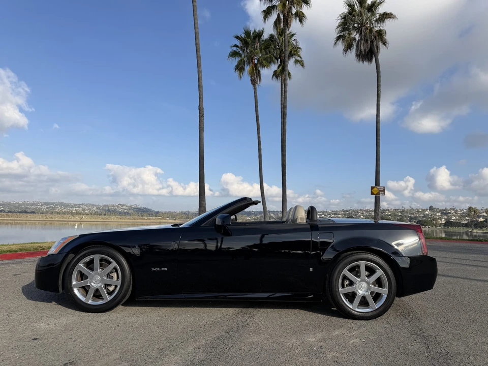 2006 Cadillac XLR - Image 10 of 31