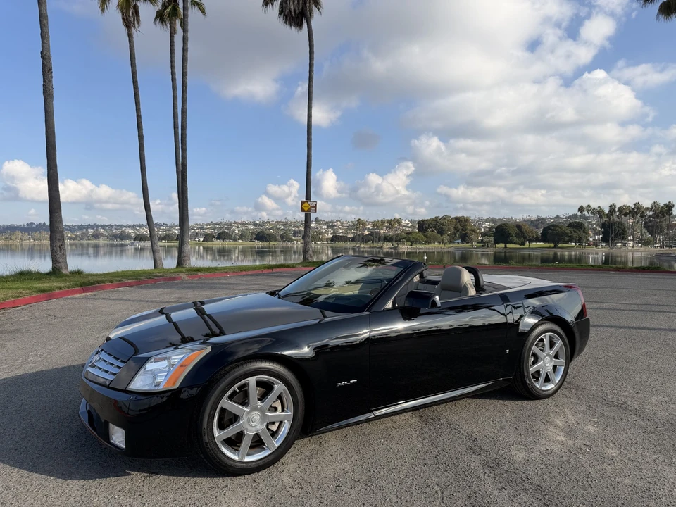 2006 Cadillac XLR - Image 7 of 31