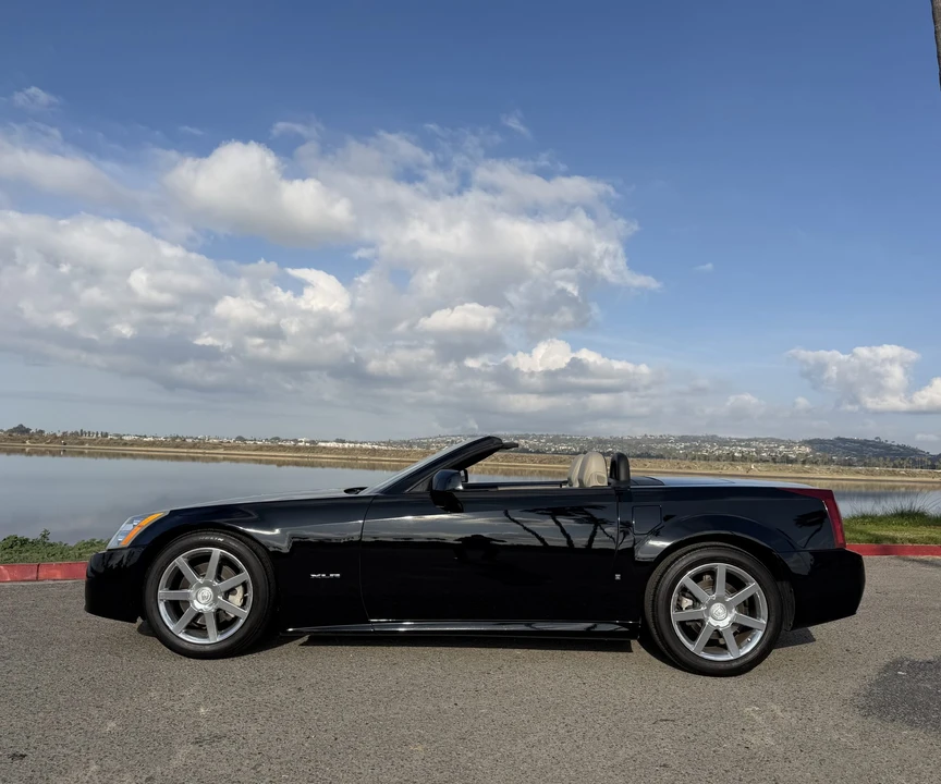 2006 Cadillac XLR - Image 9 of 31