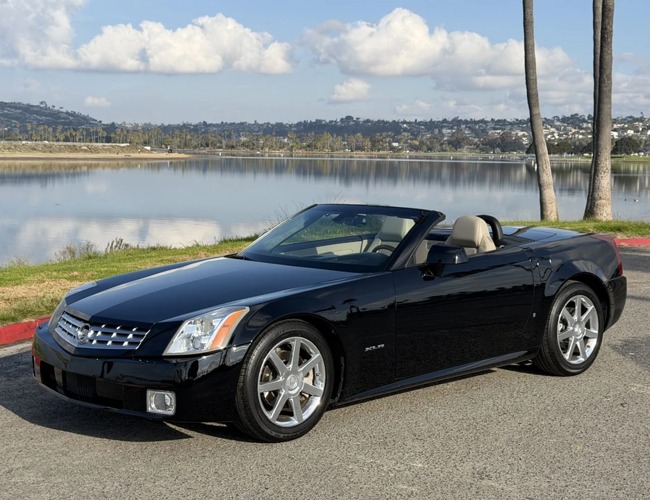 2006 Cadillac XLR - Image 5 of 31