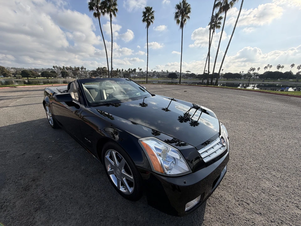 2006 Cadillac XLR - Image 2 of 31
