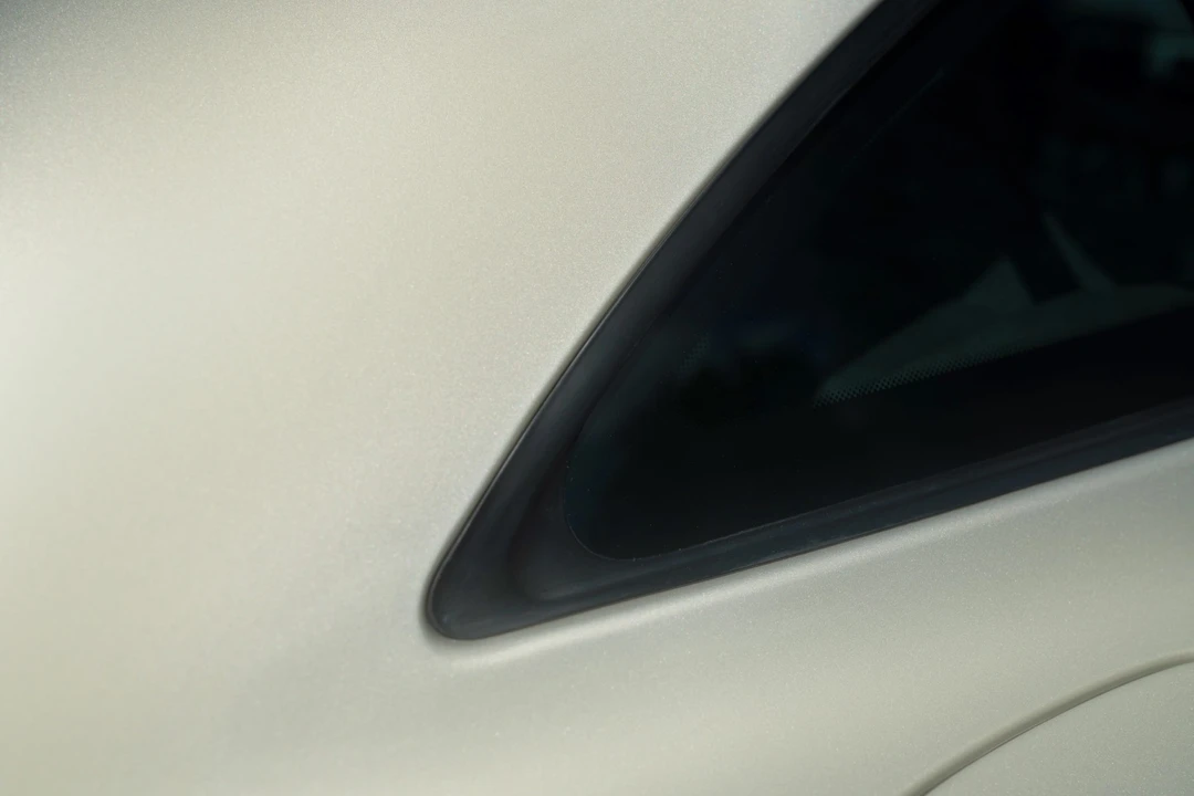 2006 Chrysler Crossfire - Image 25 of 31
