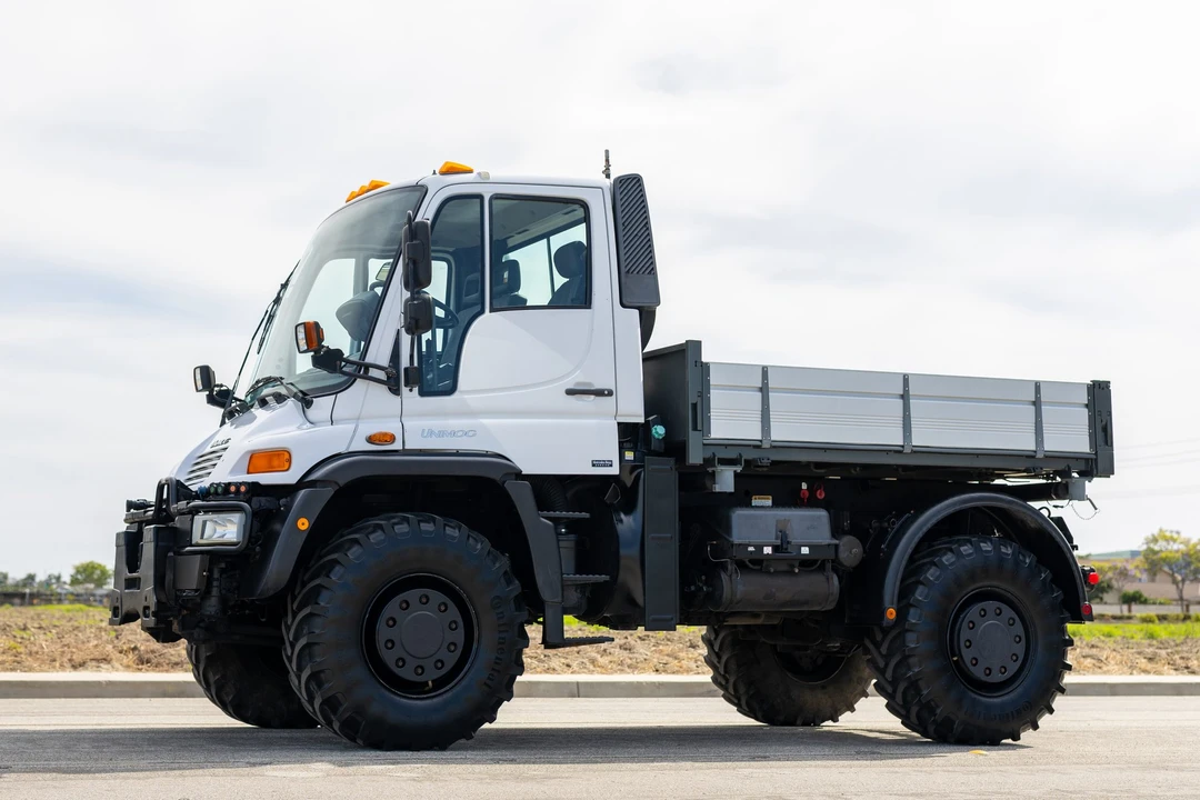 2006 Mercedes-Benz Unimog - Image 2 of 31