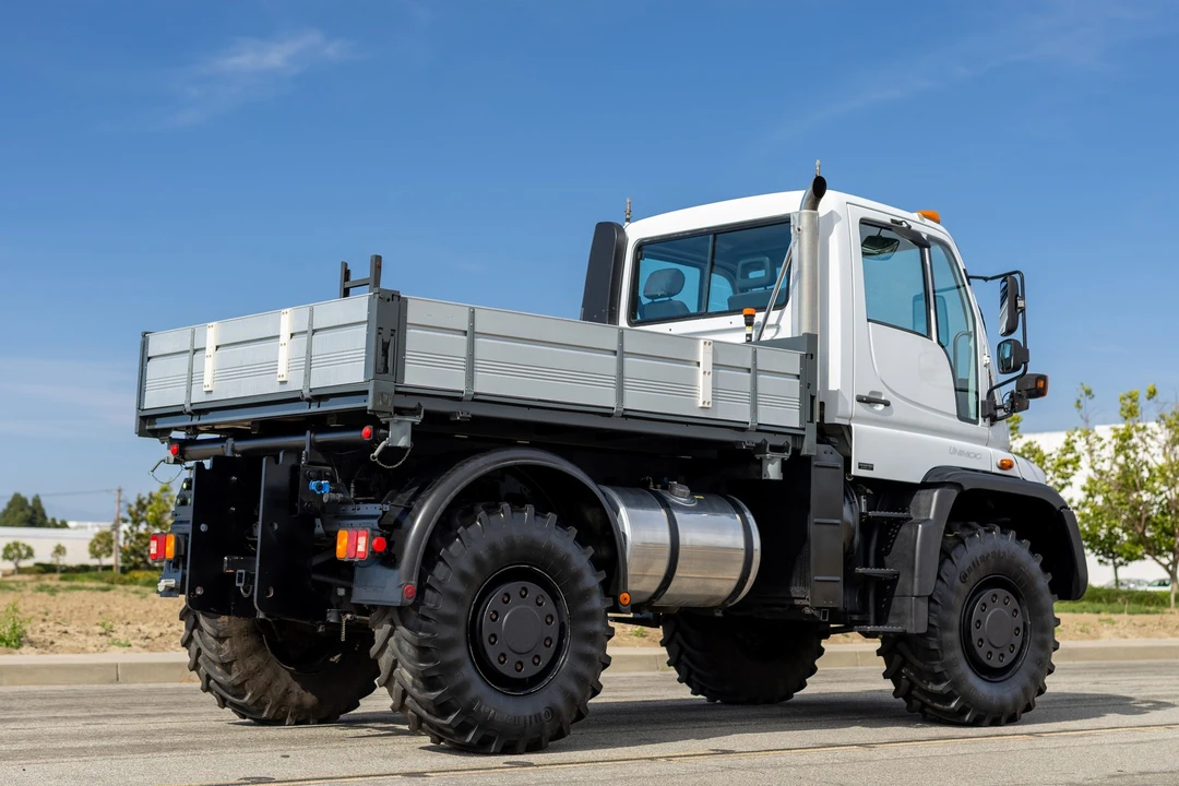 2006 Mercedes-Benz Unimog - Image 17 of 31