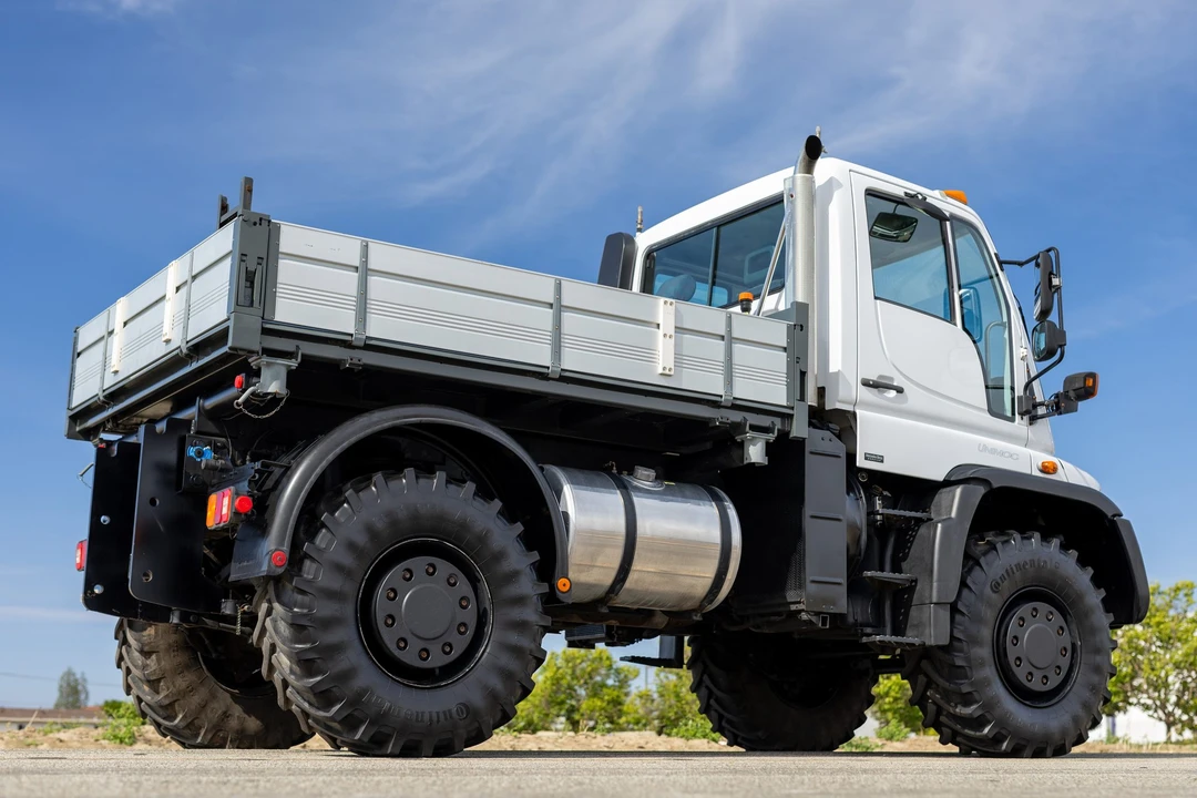 2006 Mercedes-Benz Unimog - Image 15 of 31