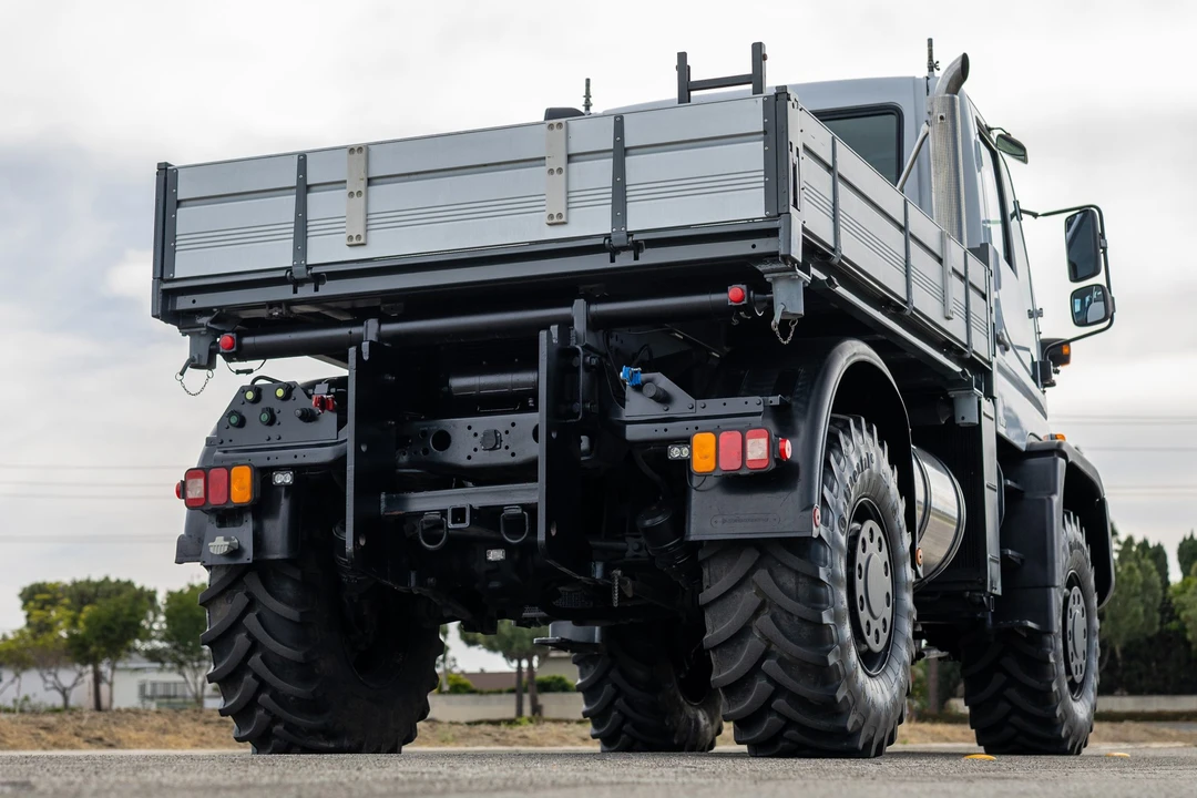 2006 Mercedes-Benz Unimog - Image 14 of 31