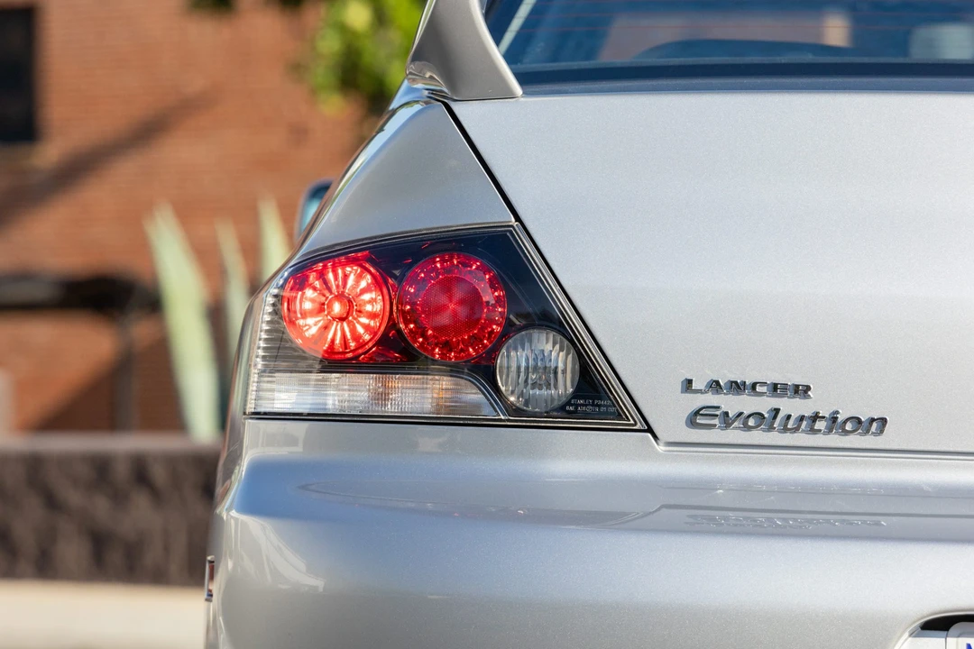 2006 Mitsubishi Lancer Evolution IX 8th Gen - Image 16 of 31