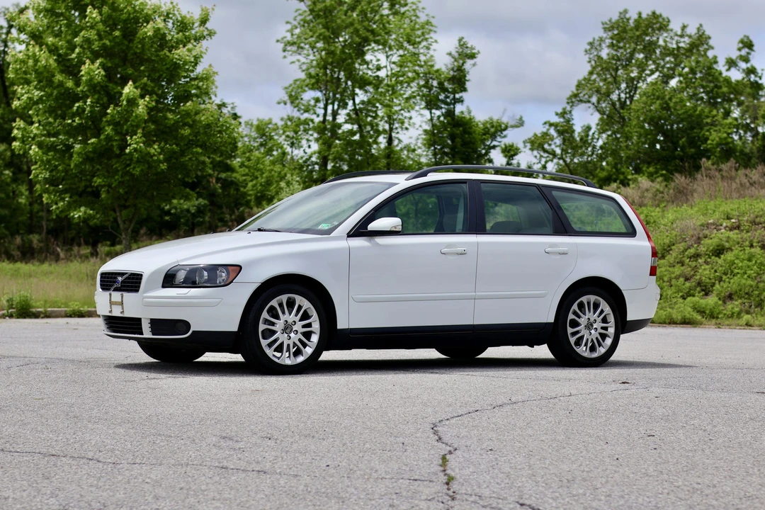 2006 Volvo V50 - Image 2 of 31