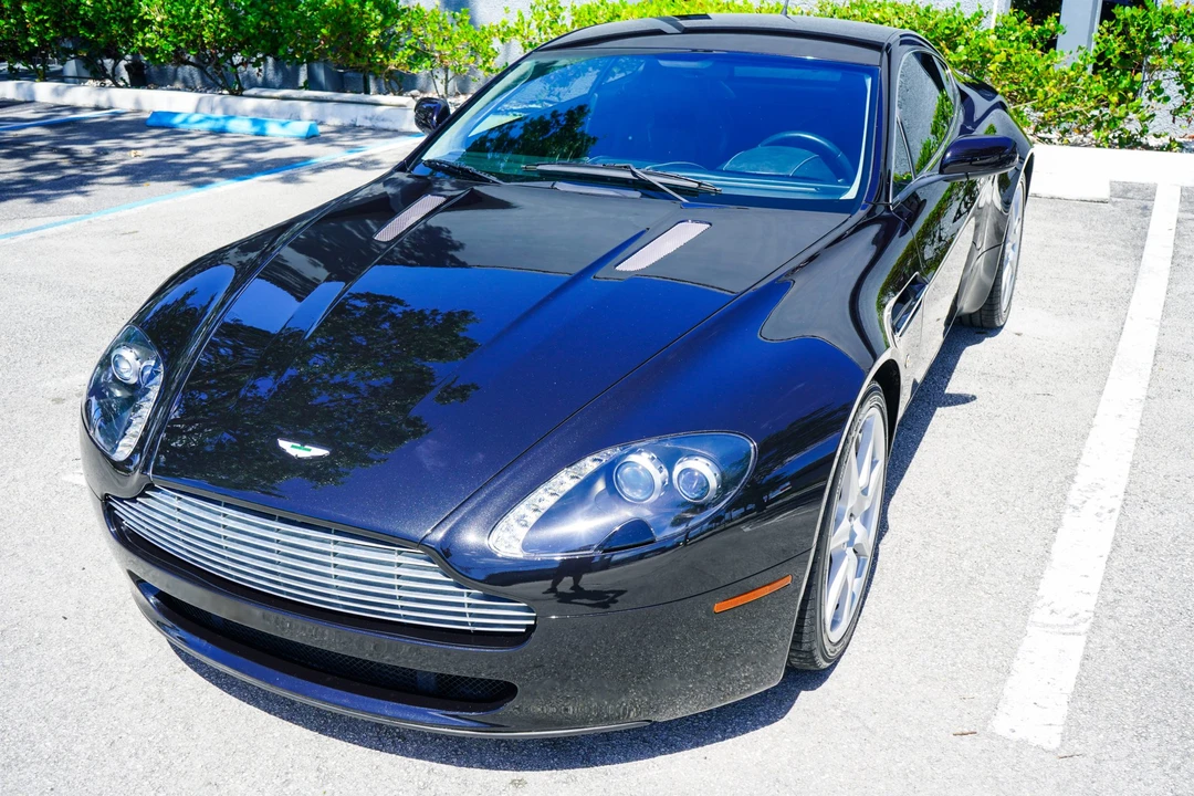 2007 Aston Martin V8 Vantage (2006-2017) - Image 2 of 31