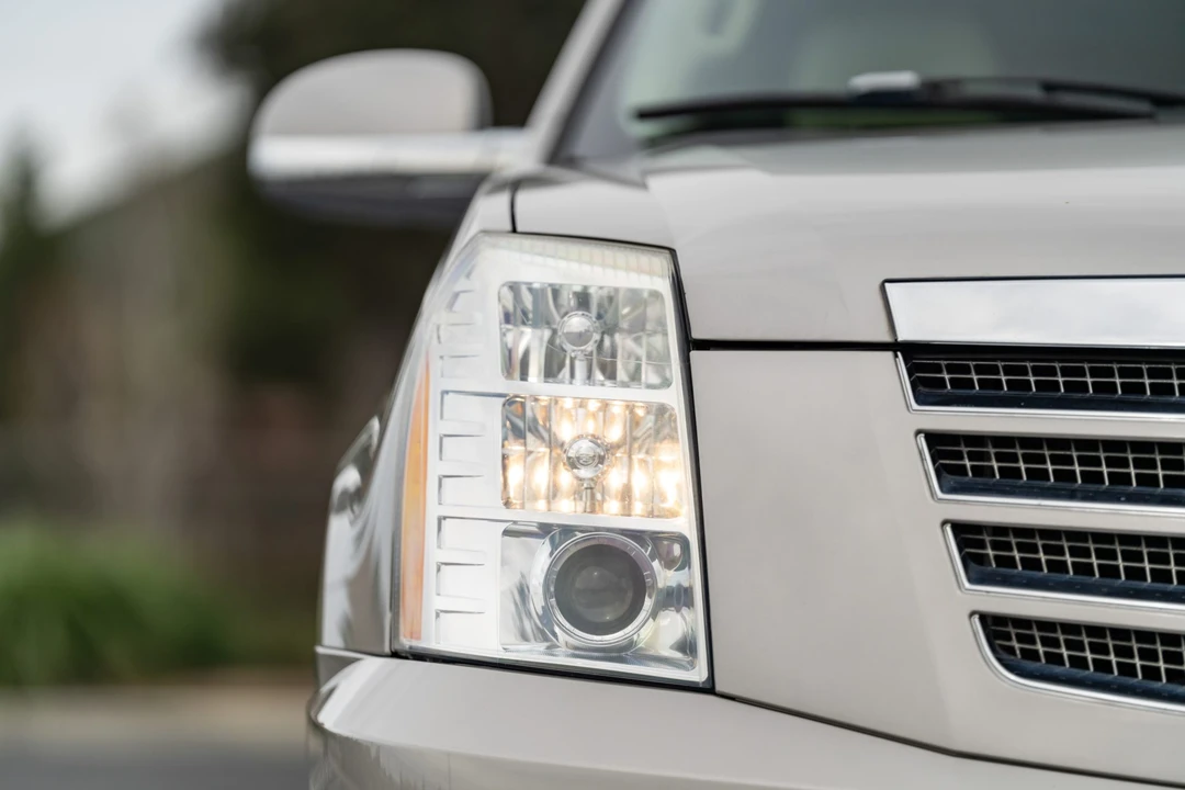 2007 Cadillac Escalade & EXT 3rd Gen - Image 14 of 31
