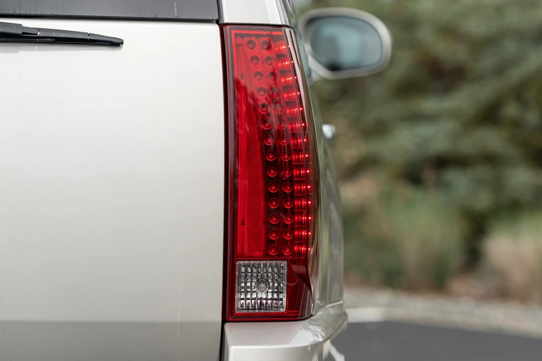 2007 Cadillac Escalade & EXT 3rd Gen - Image 26 of 31